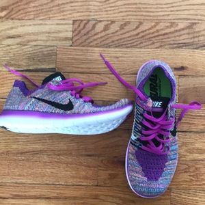 Nike Shoes - Nike Free Run Flyknit Nike Shoes - Nike Free Run Flyknit